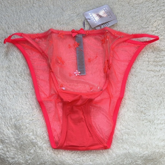 Savage X Fenty Curvy Foiled Fresh Cut Floral Embroidery String Bikini 3X NWT - Picture 2 of 6